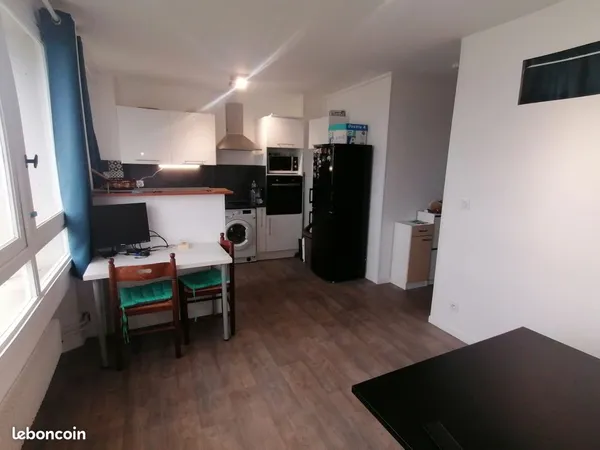 Appartement F2 1200 cc (avec chauffage) 