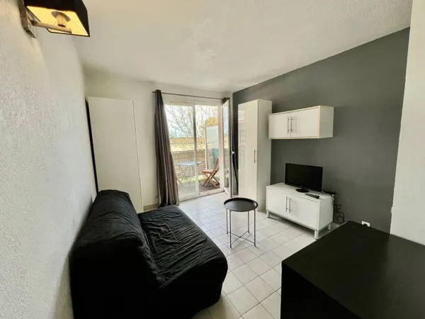 Studio 1 pièce 18 m² 