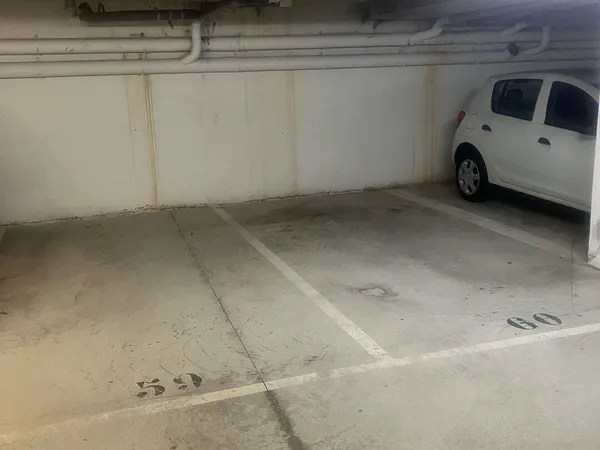 Parking 11 m² 