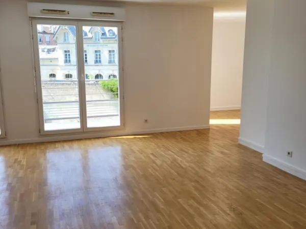 Appartement Saint Ouen Sur Seine 4 pièce(s) 77.11 m2 