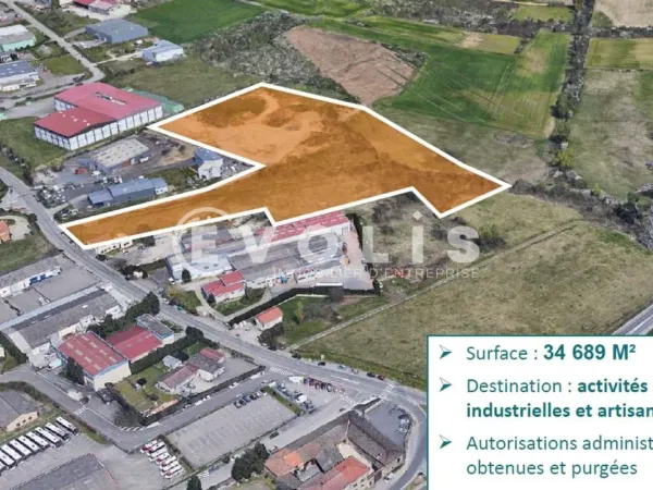 A VENDRE Terrain de 34 689 m² divisibles (Industrie et Tertiaire) 