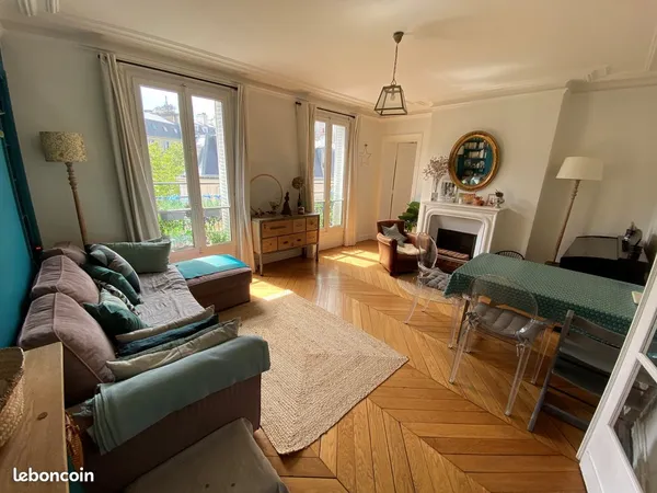 Location meublée appartement 4 pièces 84 m² Paris 17E 3.200 