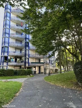 Appartement 4 pièces 79 m² 