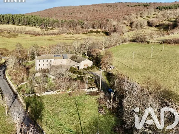 Ferme 13 pièces 521 m² 