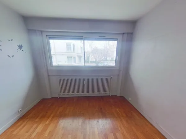 T2 RUE MONTGOLFIER 69006 LYON 