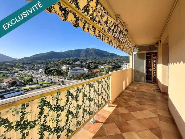 Appartement T3 Ajaccio, étage élevé et vue dégagée 