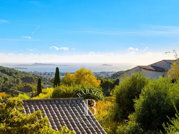 Vente - Ollioules - Maison Contemporaine - Vue Mer - Piscine 