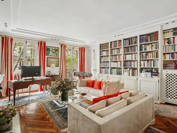Appartement 6 pièces 148 m² 