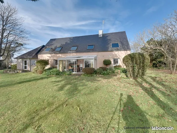 Maison 8 pièces 201 m² 