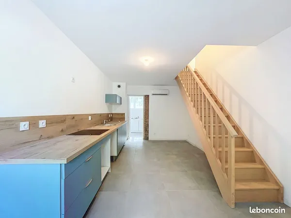 Maison - 107 m2 - 4 pièces - Non meublé 