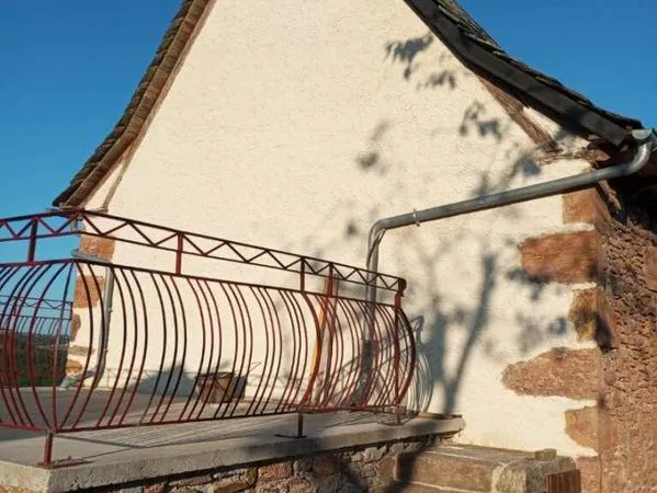 Maison + terrain + garage+ secadou + four 