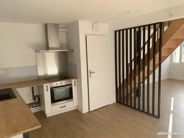 Maison de village T3 de 65m² à Castelnau d'Estrétefonds sans jardin 