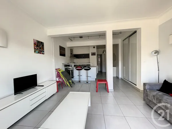 Appartement 1 pièce 40 m² 