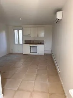 Studio 1 pièce 25 m² 