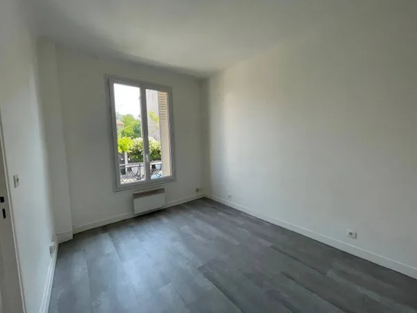 Studio 1 pièce 28 m² 