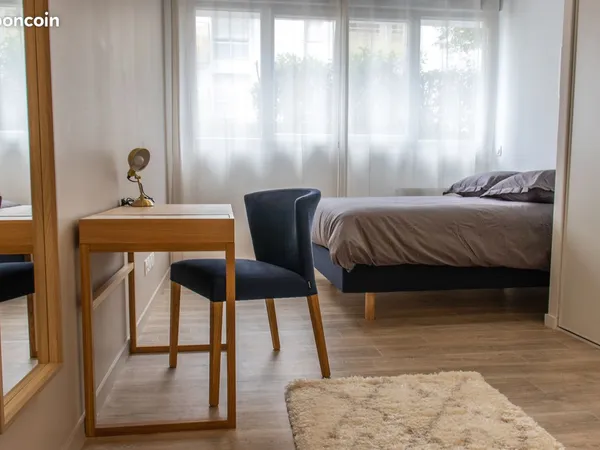 Studio 1 pièce 17 m² 