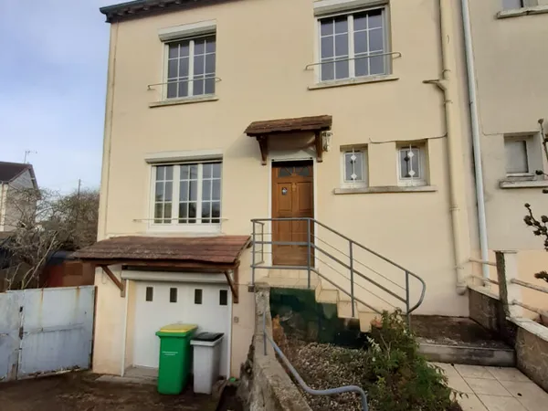 Maison quartier heuzé Le Mans 4 pièce(s) 95.34 m2 au calme proche école, bus, libre 