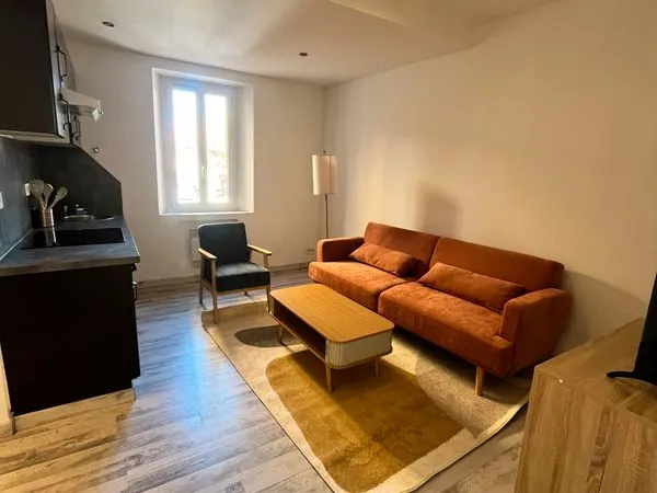 A louer, charmant T2 de 32 m² meublé Toulon Bon Rencontre 