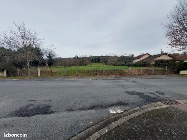 Terrain - 1 081 m² - 