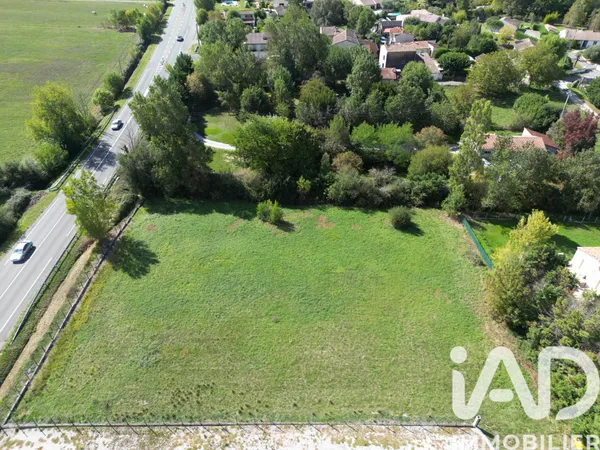 Terrain 3988 m² 