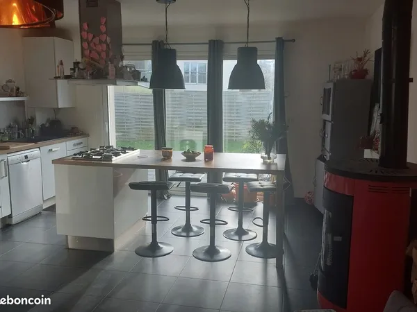 Maison - 5 pièces - 97m² 