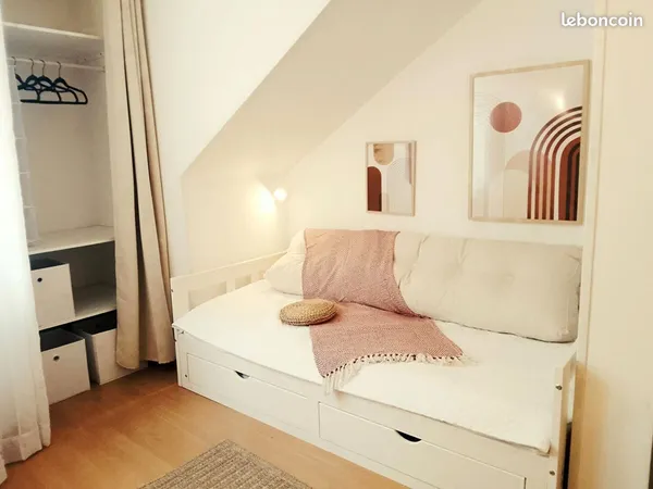 Studio 1 pièce 16 m² 