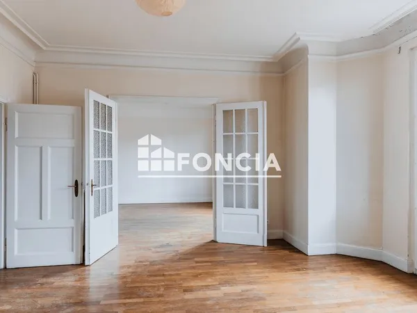 Appartement 3 pièces 82 m² 