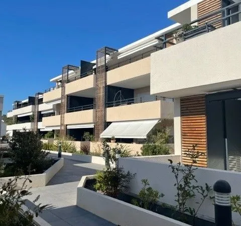 Appartement Bandol - Résidence haut de gamme avec piscine, trés calme 