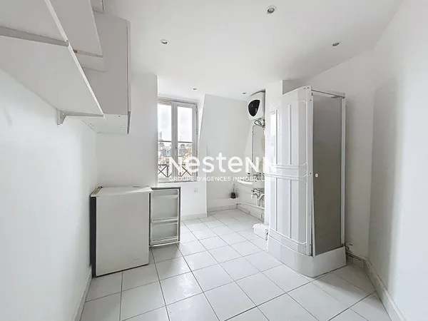 Appartement 1 pièce 9 m² 