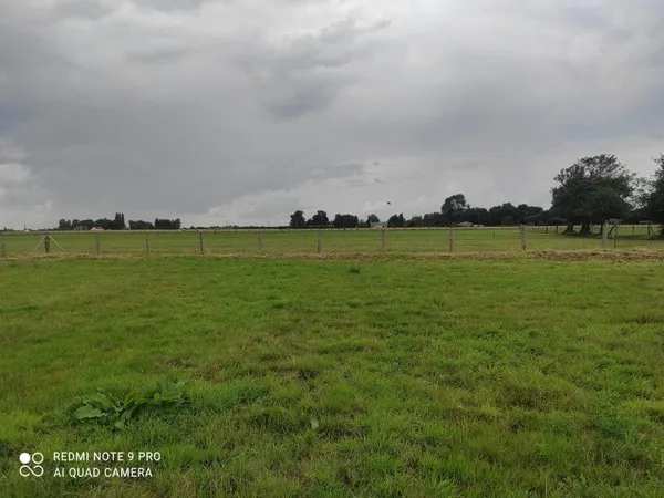 Terrain 3100 m² 