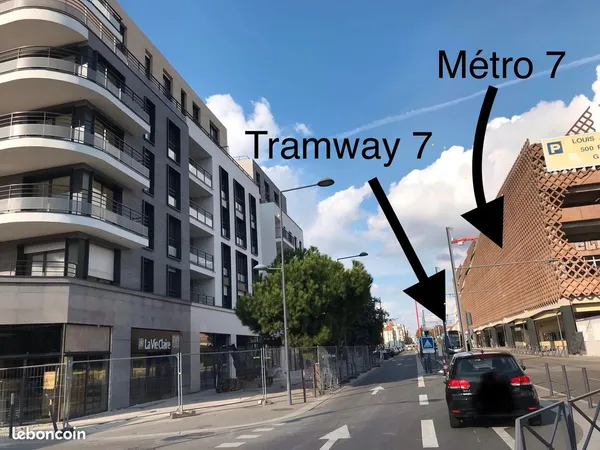 Beau Studio au pied de métro 