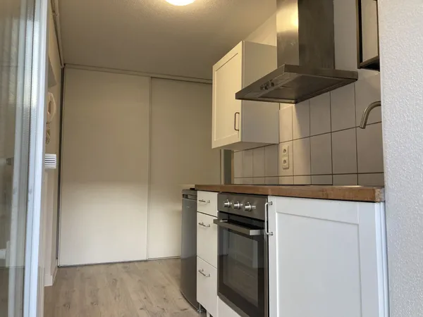 APPARTEMENT T2 REZ-DE-CHAUSSE - PONT DE ROIDE CENTRE 