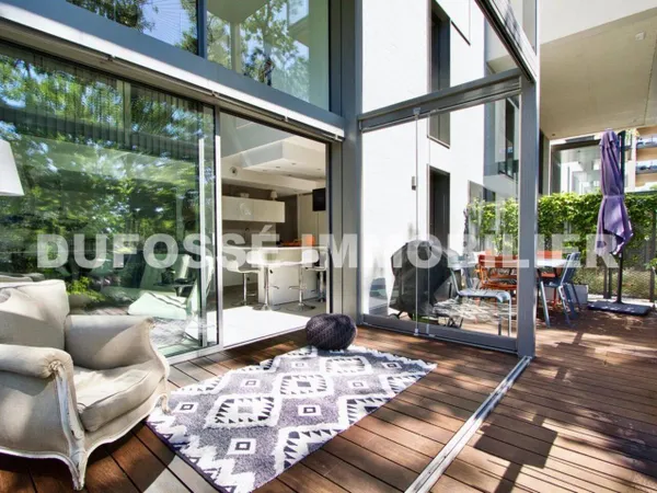 Duplex 5 pièces 143 m² 