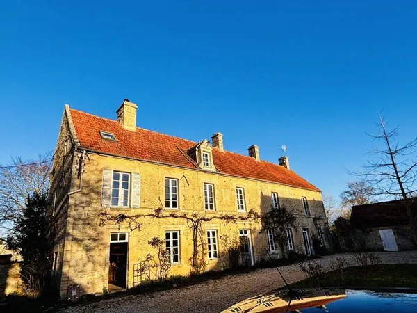 Maison 13 pièces 326 m² 