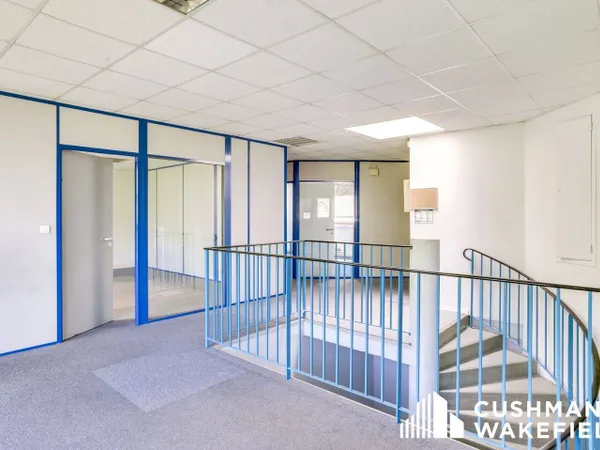 Local d'activité 510 m² 