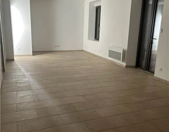 Appartement à louer Verclause 