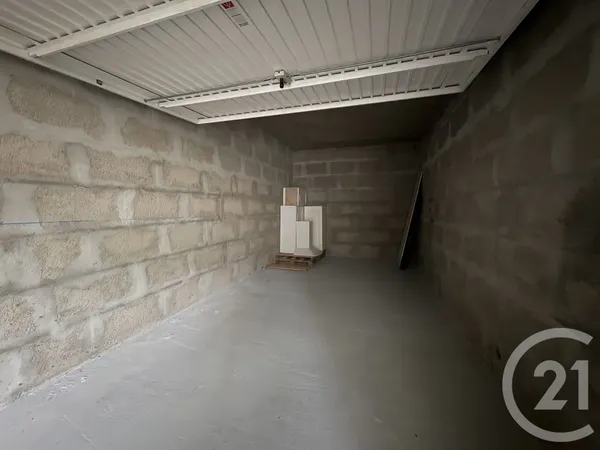 Parking 14 m² 