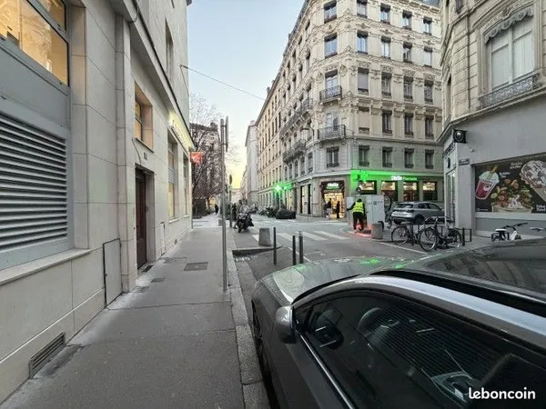 Commerce beauté/coiffure 35 m² 