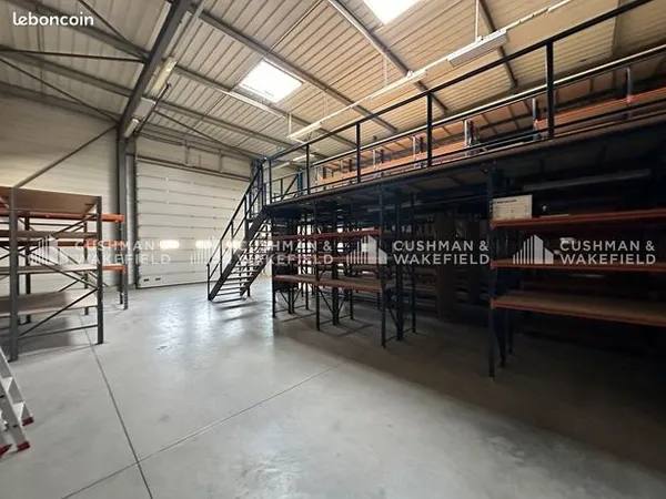 Local commercial 360 m² 