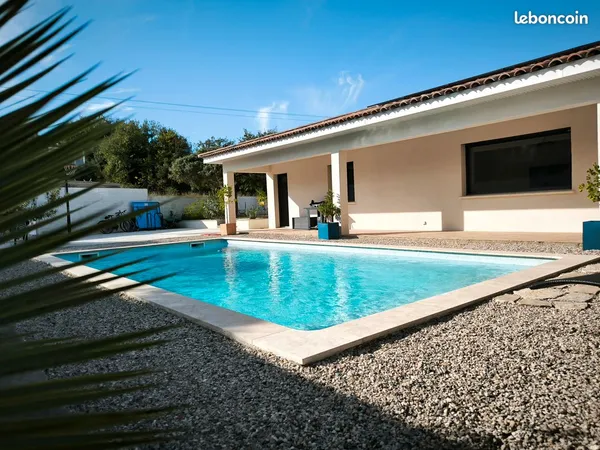 Villa 6 pièces 160m² 565 000 