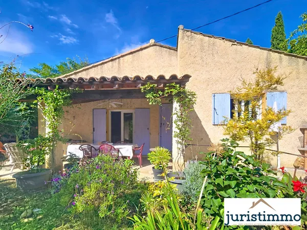 maison de 150m2 de plain pied avec piscine en campagne + studio sur 2332m2 de terrain 