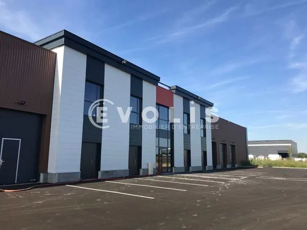 Locaux d'activité - A LOUER - 91 m² divisibles à partir de 15 m² 