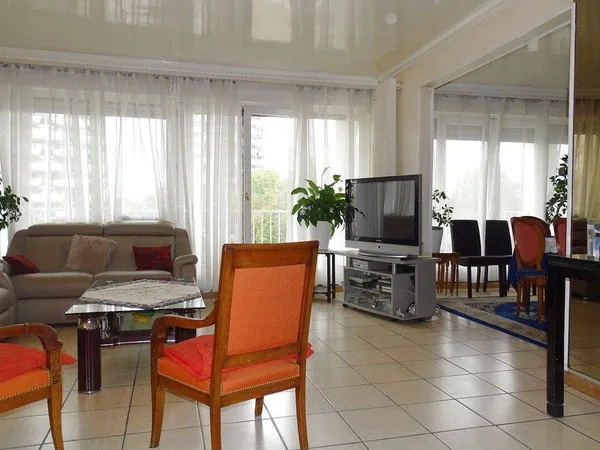 Appartement 5 pièces 104 m² 