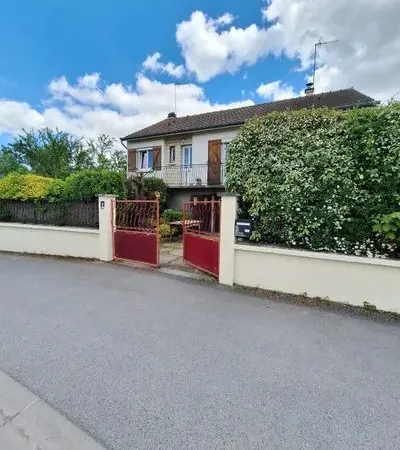 Maison pour grande famille ou commerce 