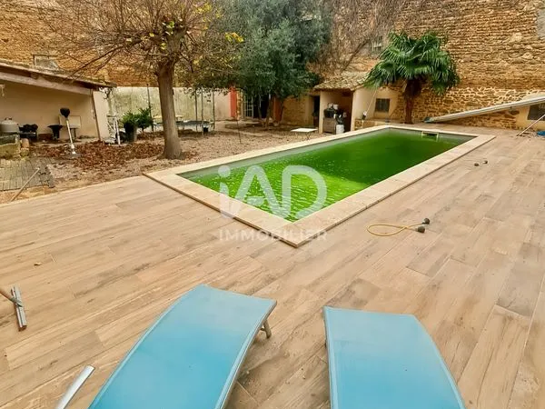 Maison de village 10 pièces 226 m² 