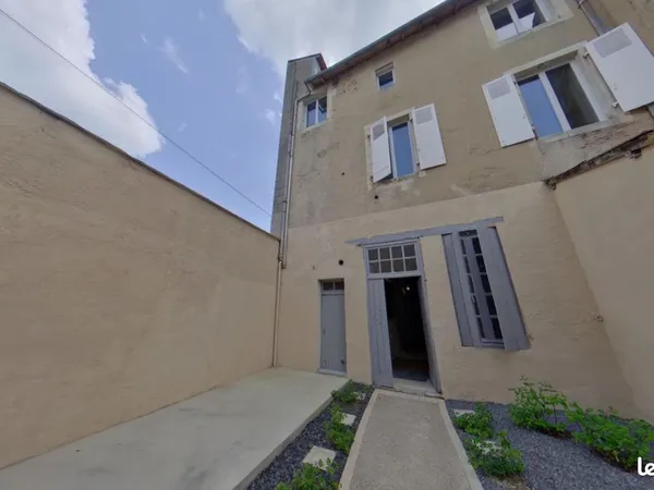 Maison 12 pièces 300 m² 