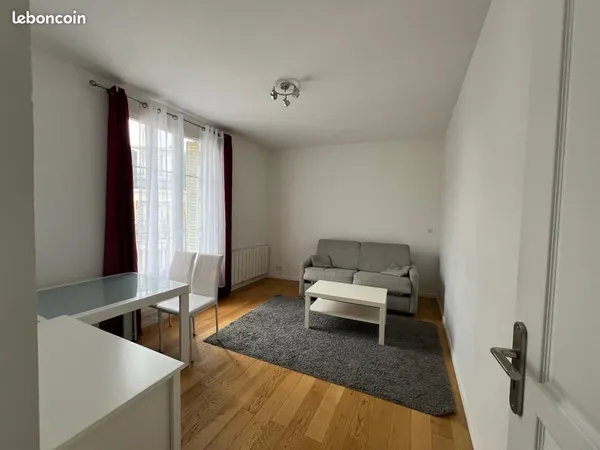 Studio 1 pièce 29 m² 