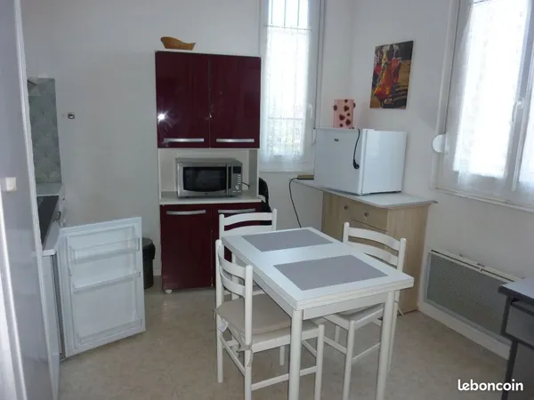 Studio 1 pièce 20 m² 