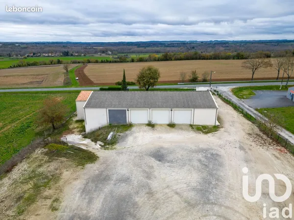 Batiment 7 pièces 850 m² 