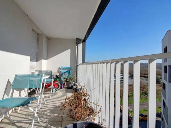 Appartement 4 pièces 77 m² 